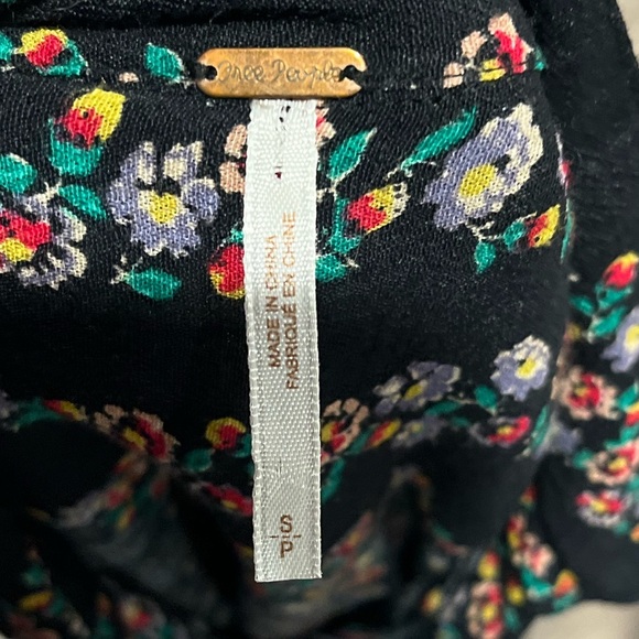 Free People Button Front High Low Shirt Dress Black Floral Mini Long Sleeve (S) - Picture 7 of 10